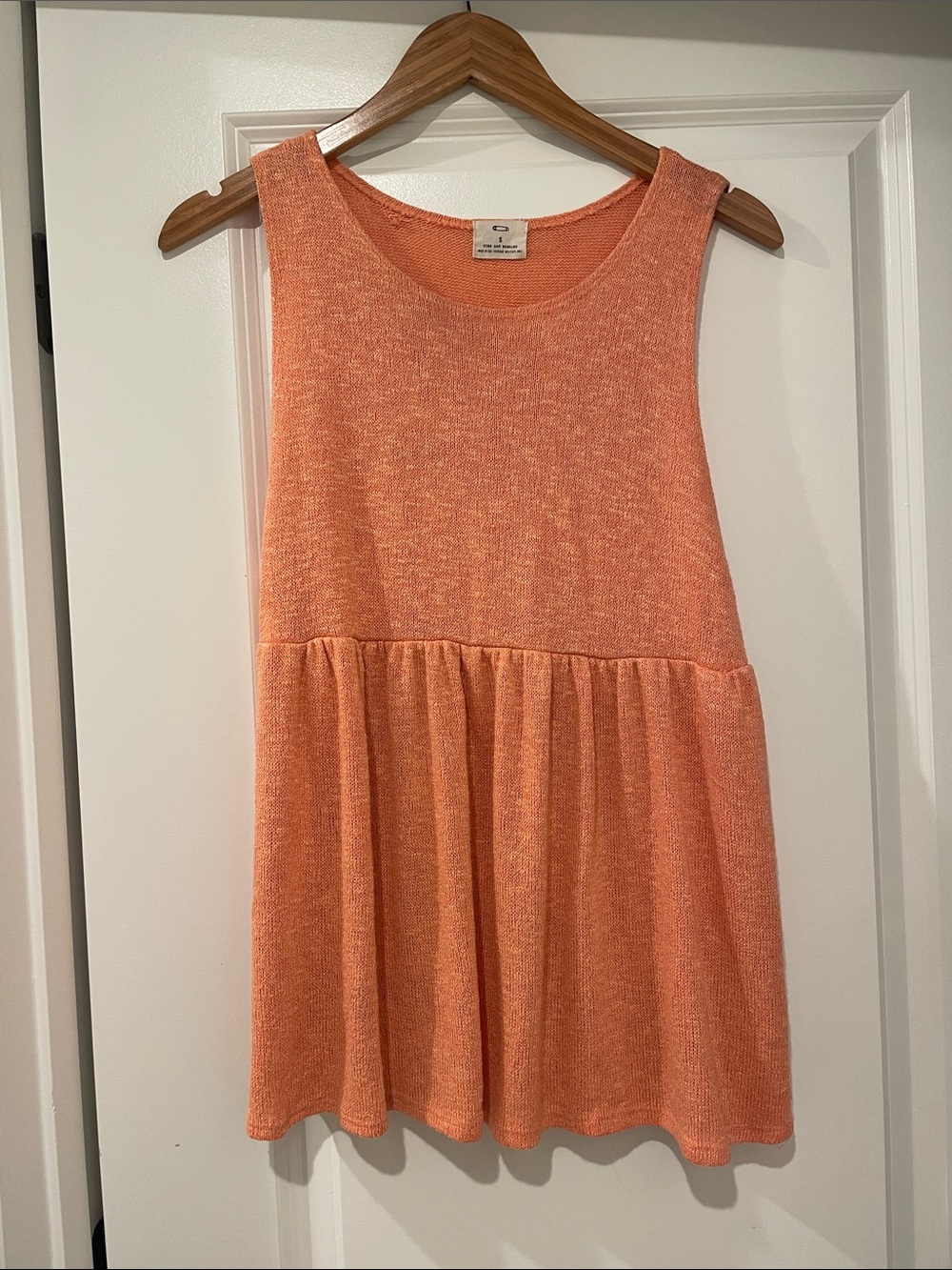 Pins & Needles Coral Knit Sleeveless Tank top small